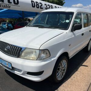 2004 Toyota Condor 2.4i