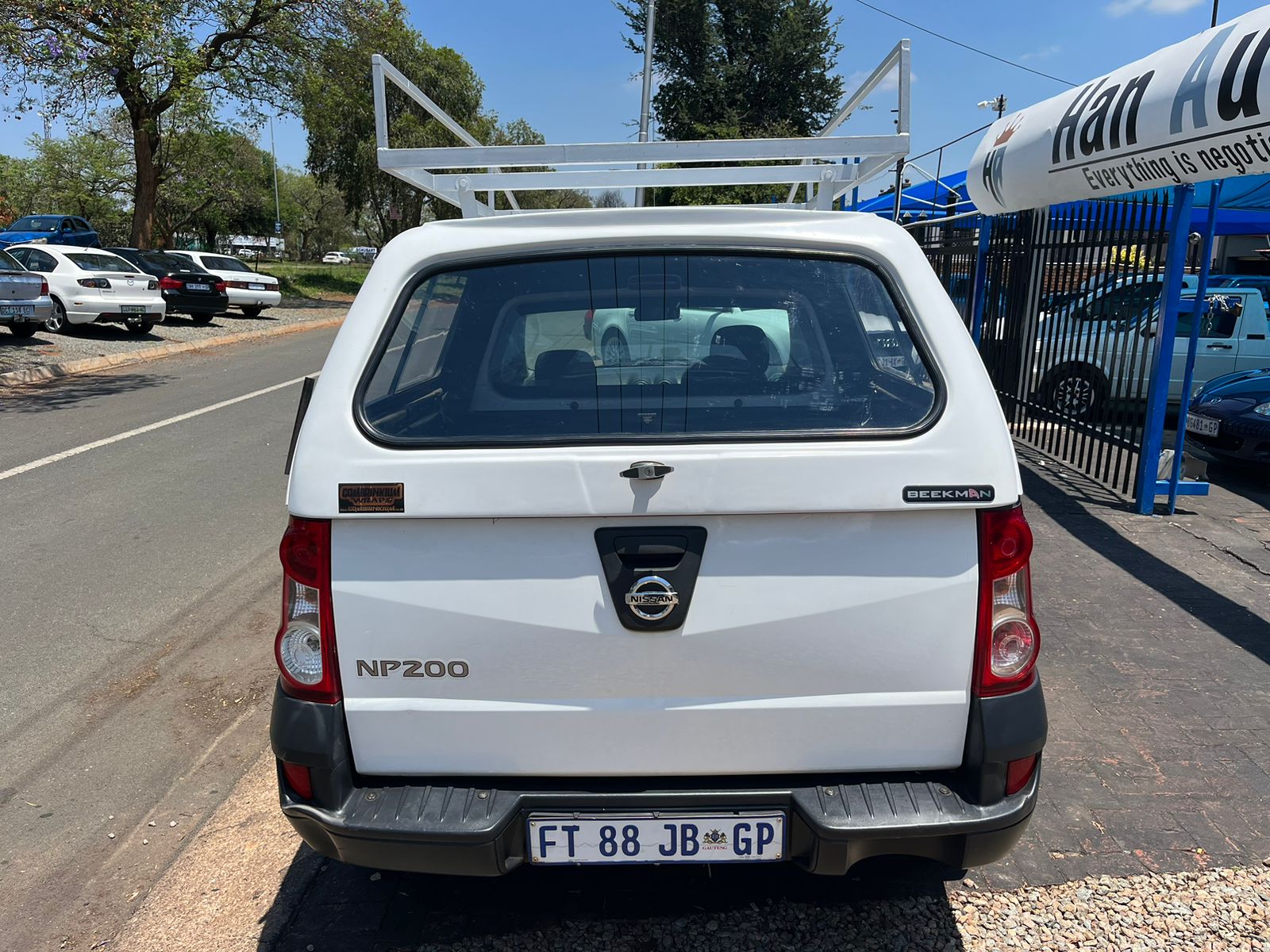 2017 Nissan NP200 1.6i A/C - Image 5