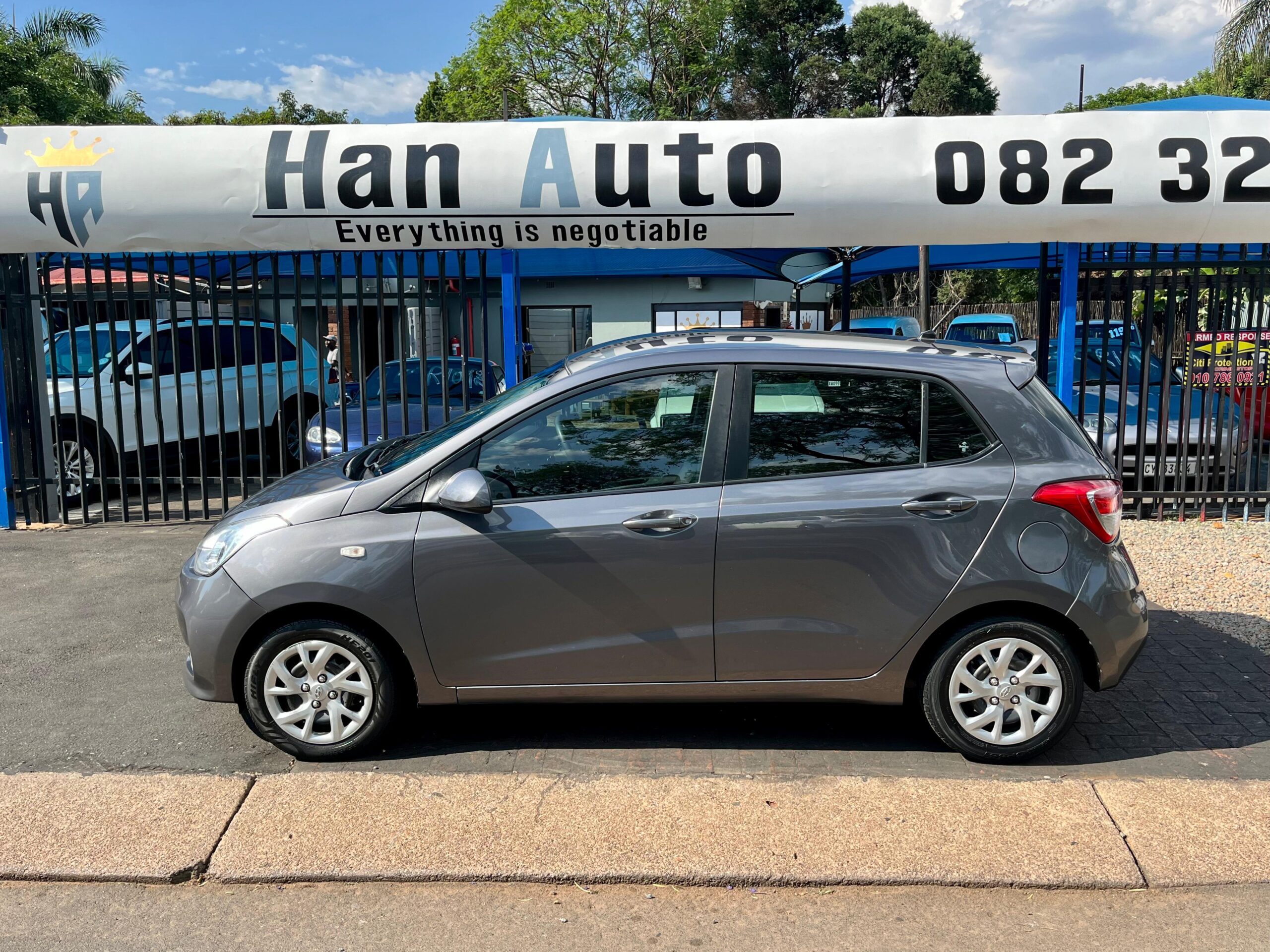 2017 Hyundai Grand i10 1.25 Fluid - Image 4