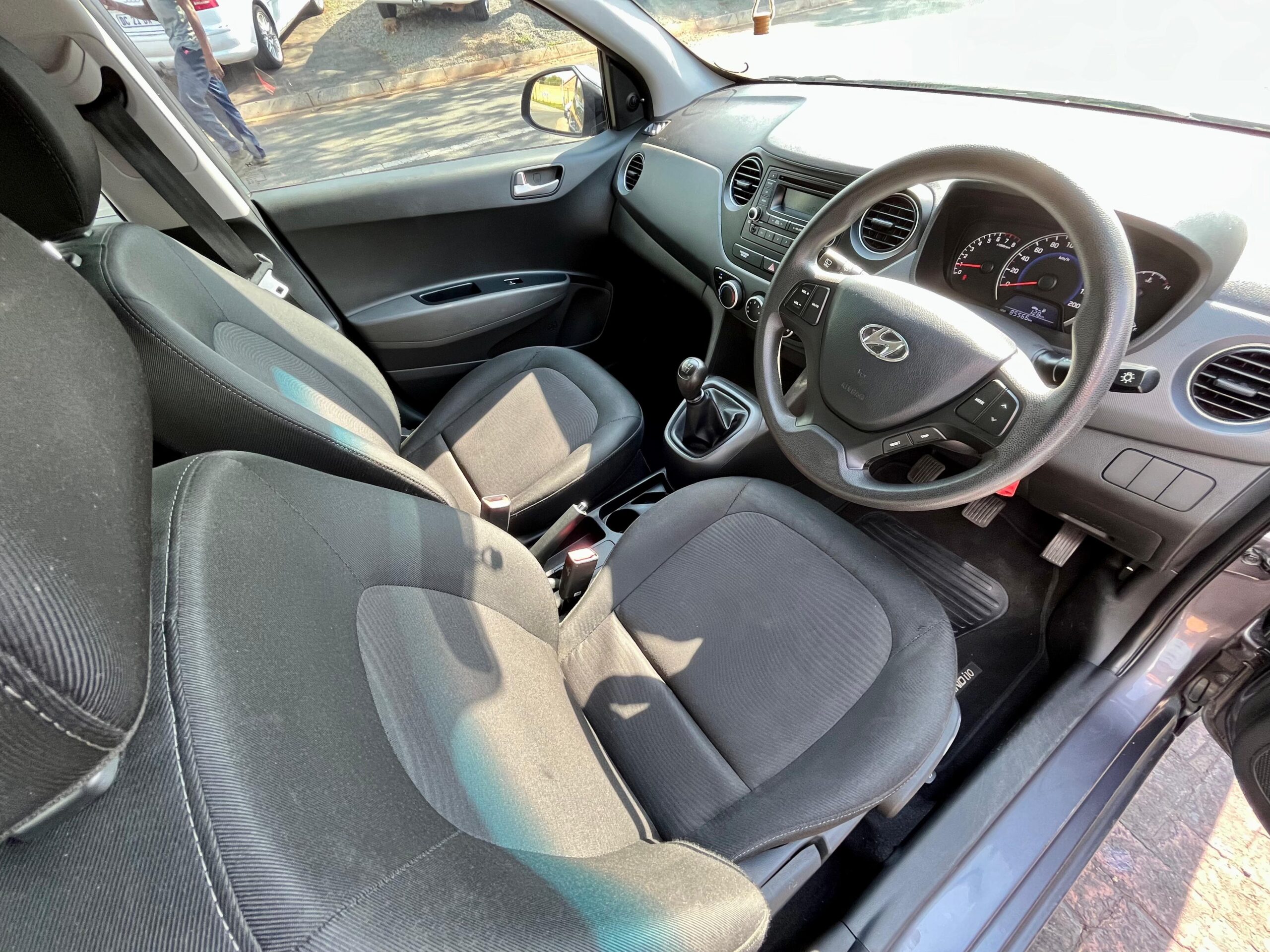2017 Hyundai Grand i10 1.25 Fluid - Image 6