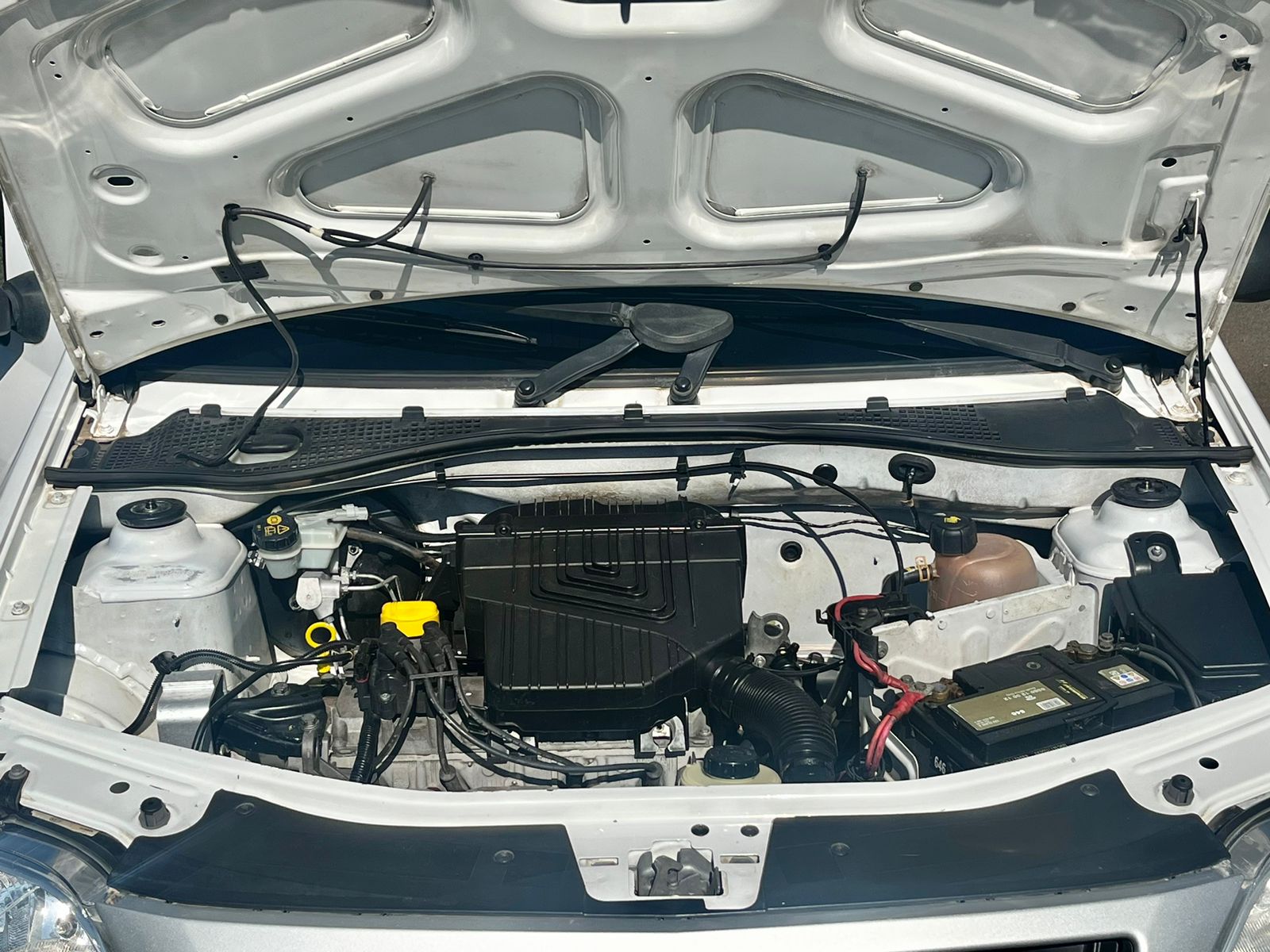 2015 Nissan NP200 1.6i A/C - Image 6